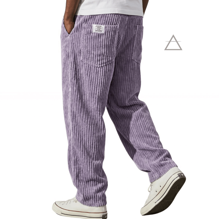 Pantalon Jules pour homme en velours côtelé lilas, à coupe ample et taille élastiquée avec cordon de serrage.⠋
