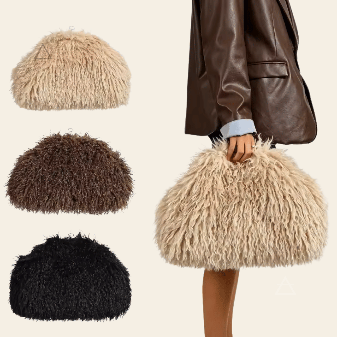 Sac Soline oversize à la texture bouclée, porté à la main en coloris crème, avec les versions crème, chocolat et noir présentées à côté.